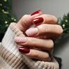 Christmas manicure